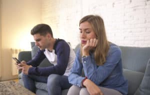 make her feel ignored